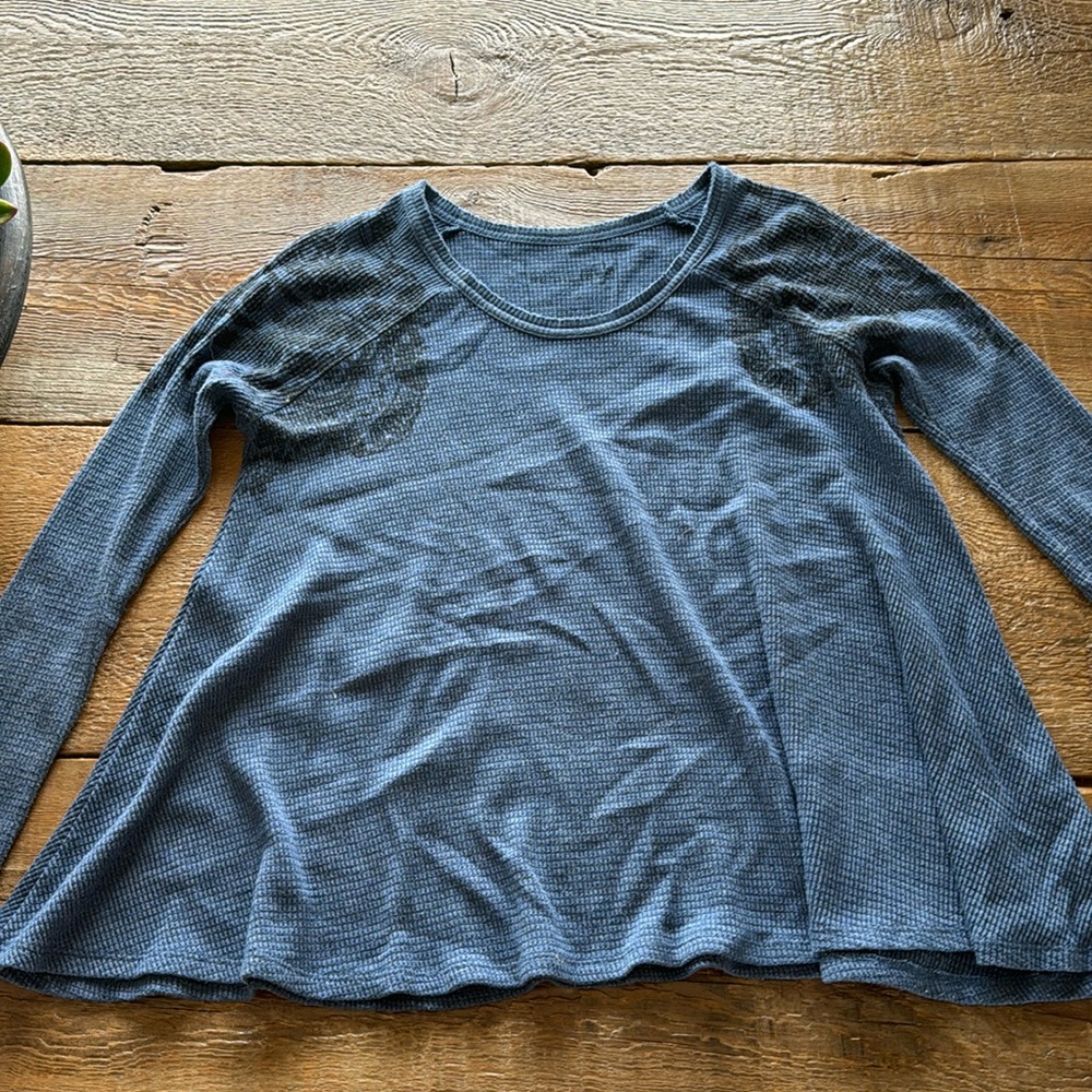 Free people sweater/long sleeve
